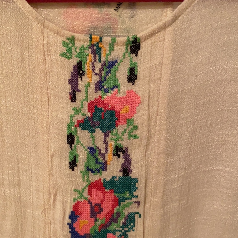 Top - Picture 3 of 5